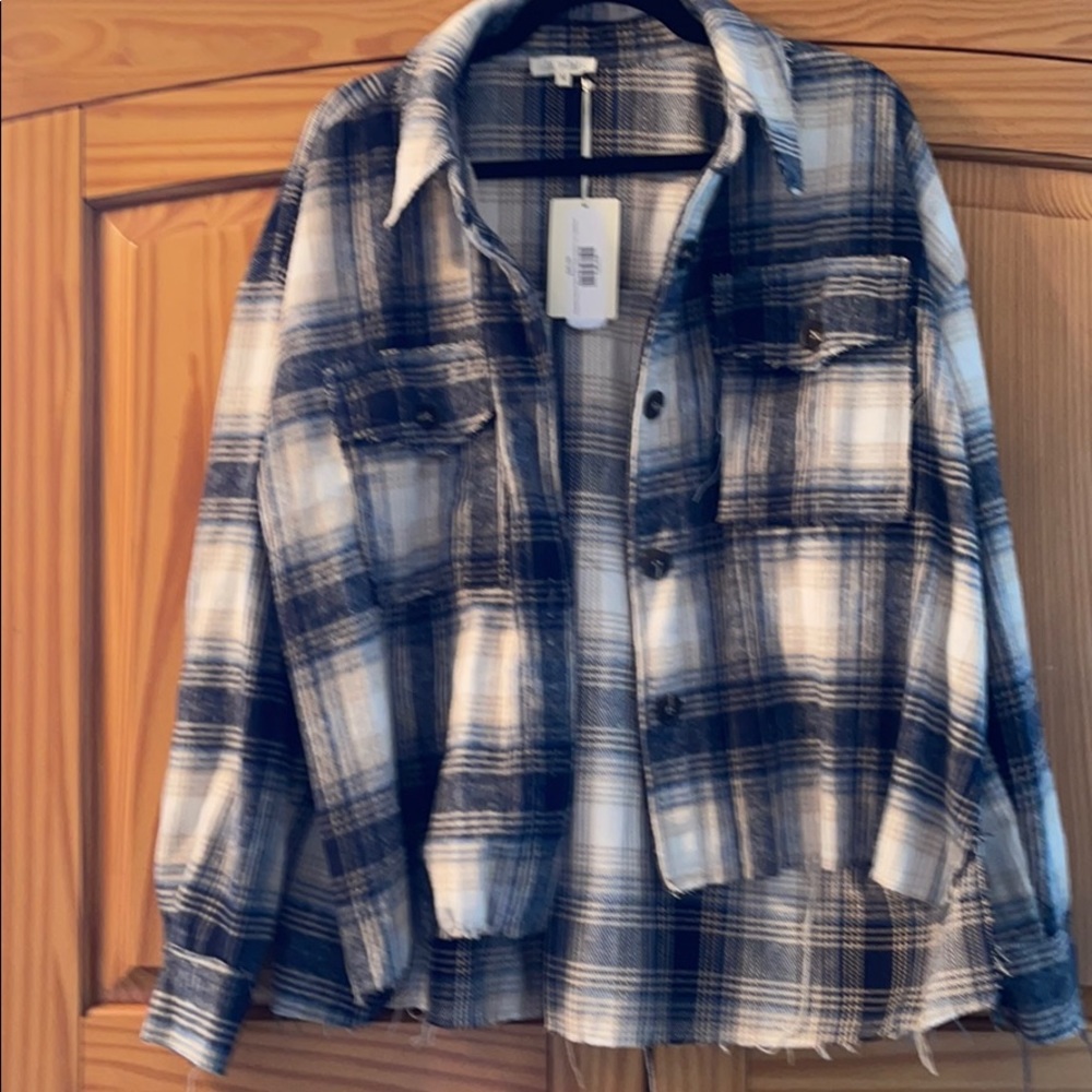 EUC raw edge la miel size medium TTS navy plaid